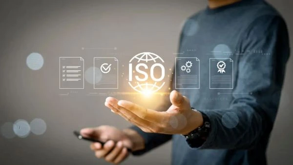 AdobeStock_854719219-1024x576 (1) IT Security & Informationssicherheit mit ISO 27001